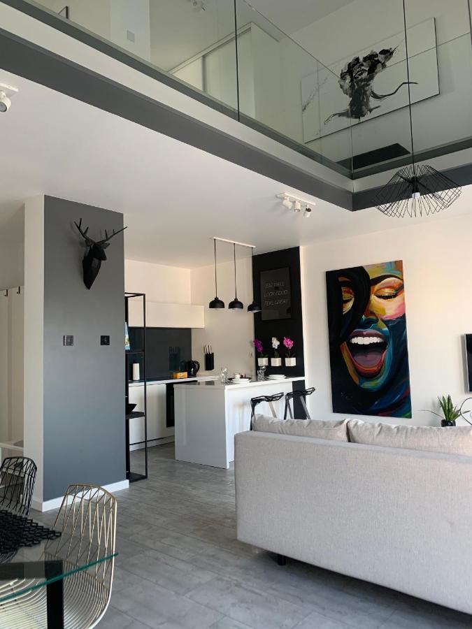 Ekskluzywny Penthouse Z Ogrodem W Centrum Lodzi Luaran gambar
