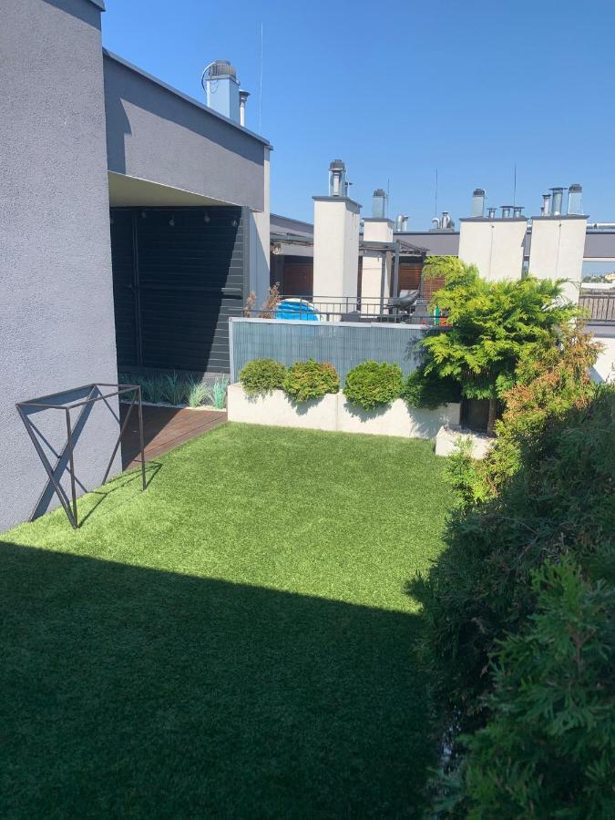 Ekskluzywny Penthouse Z Ogrodem W Centrum Lodzi Luaran gambar