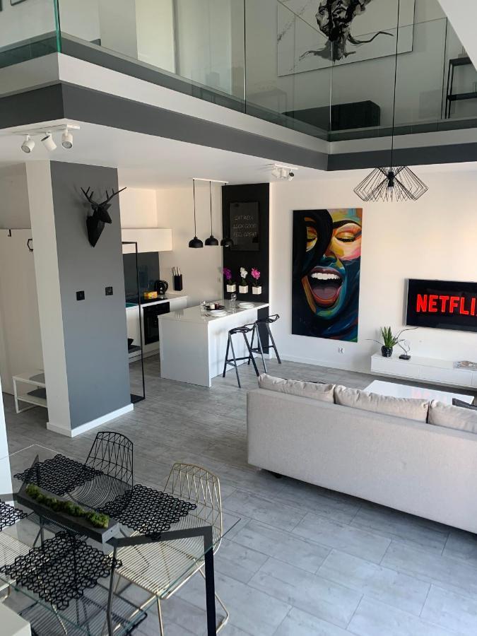 Ekskluzywny Penthouse Z Ogrodem W Centrum Lodzi Luaran gambar