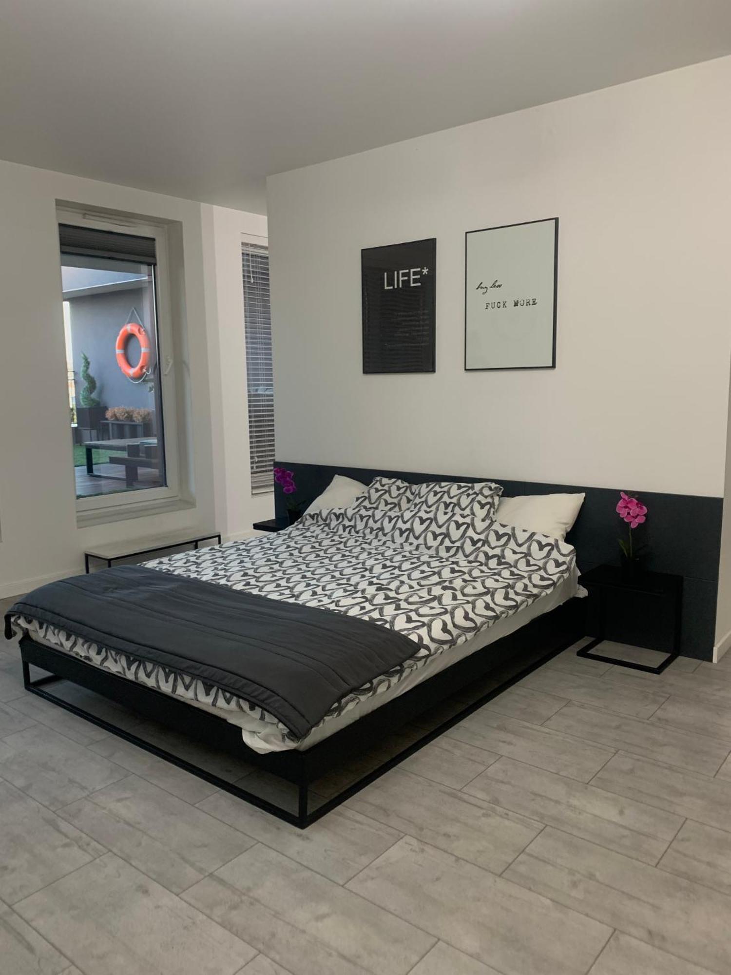 Ekskluzywny Penthouse Z Ogrodem W Centrum Lodzi Luaran gambar